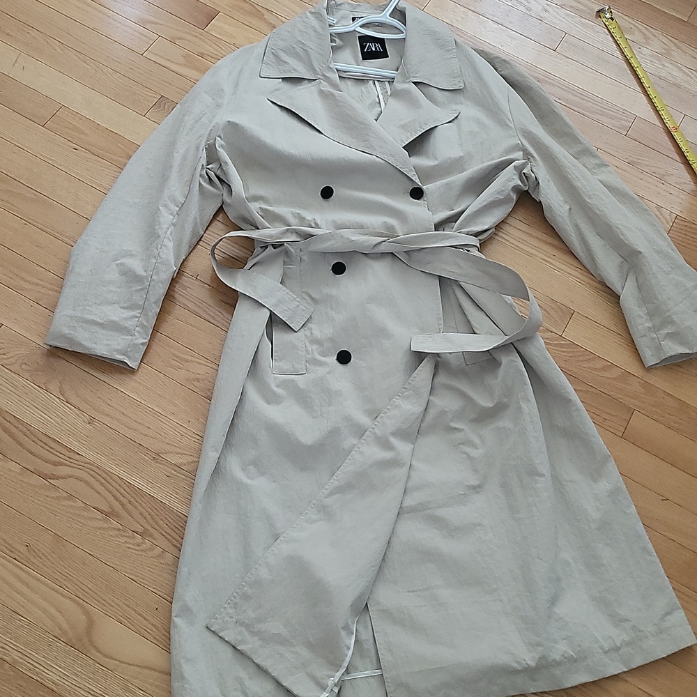 Zara Beige Double-Breasted Trench Coat